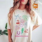 Retro "Lucky to Be a Mom" Vintage Graphic Tee